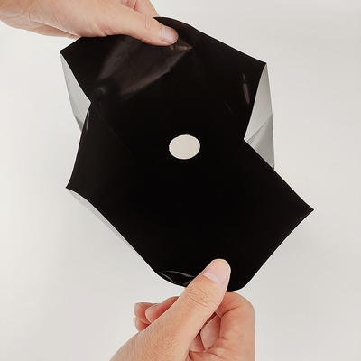 Jamur Hitam Spawn Substrat Tumbuh Autoclave Kantong Jamur Hitam Tumbuh Kantong